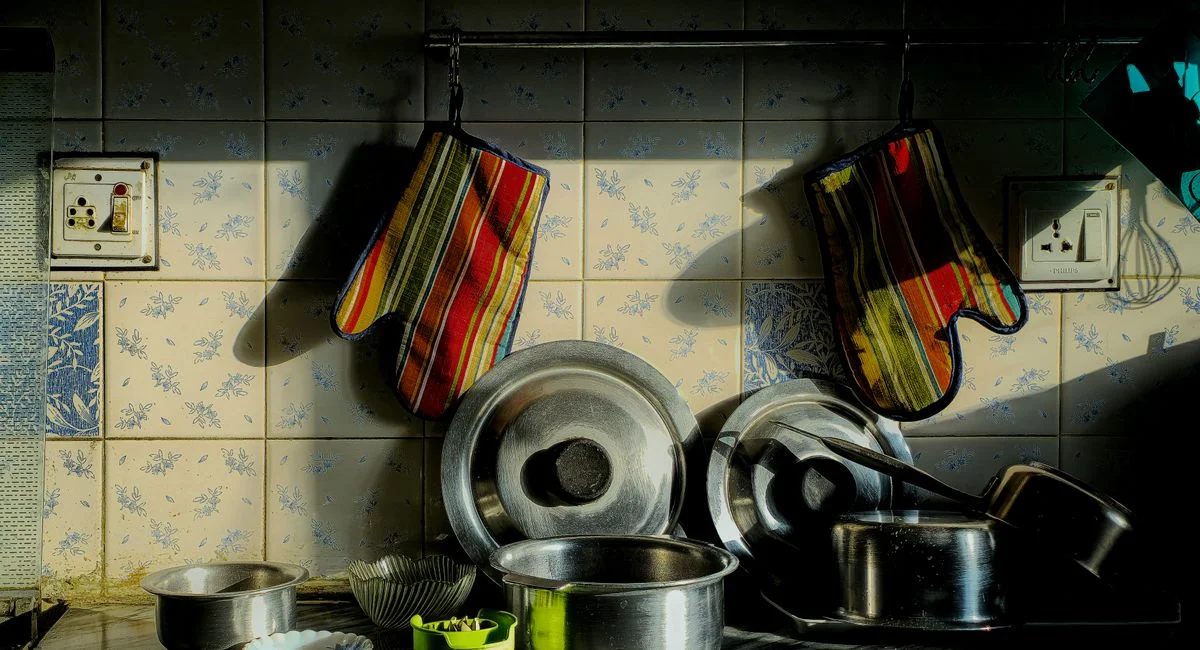 Quand une souris rentre dans votre maison, au-delà du problème pratique, que cherche-t-elle vraiment à vous dire ?